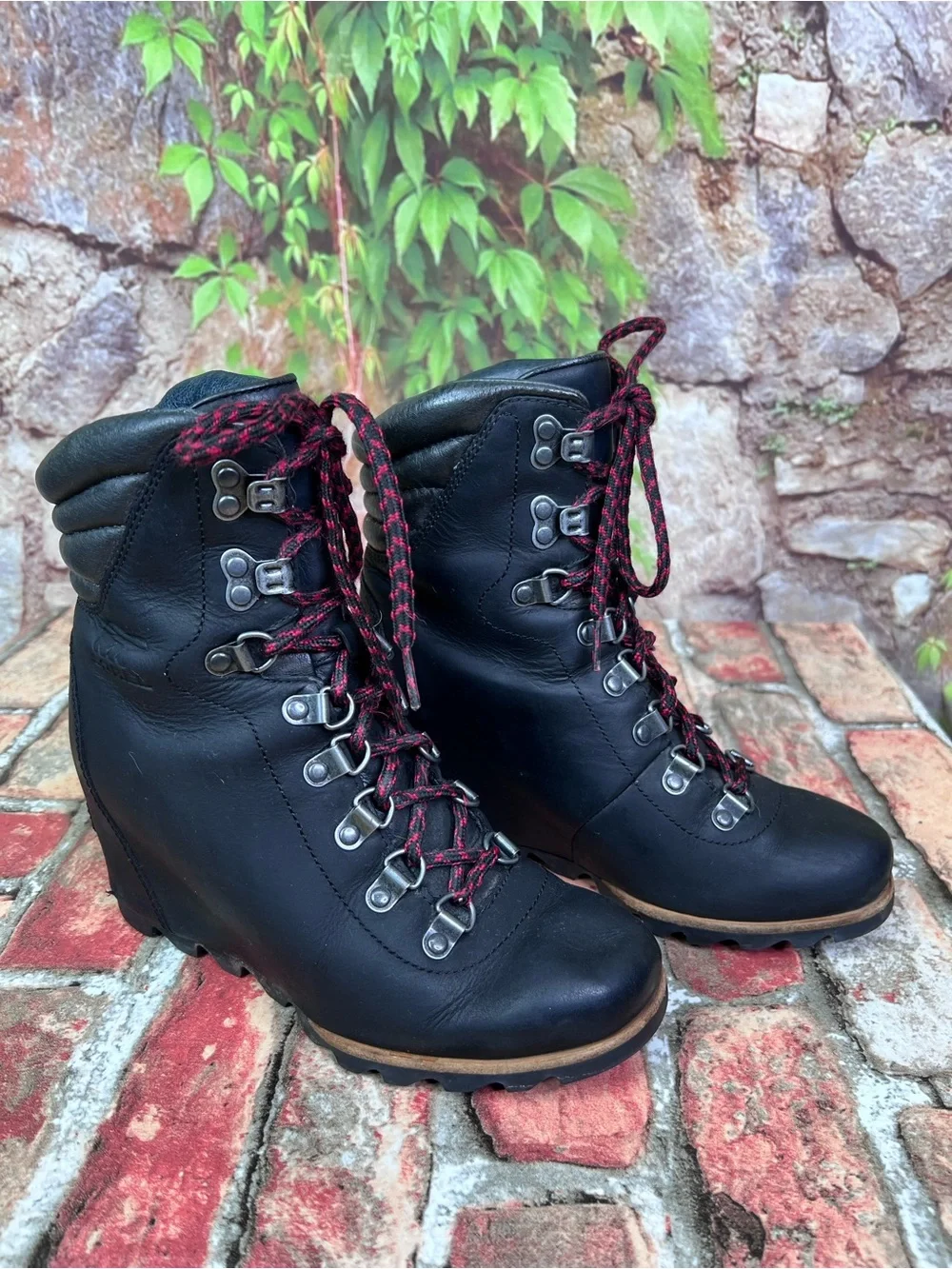 SOREL Black Leather Hidden Wedge Lace Up Boots, 7 - Picture 7 of 15